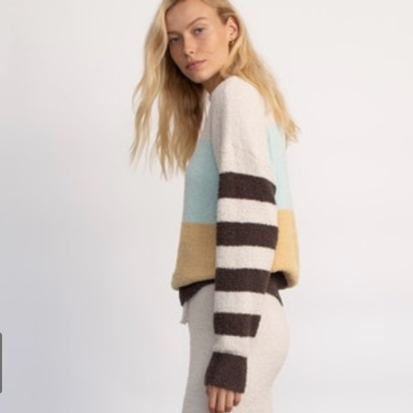 Hello Nite Los Angeles Sweet & Sour Stripe Loungewear Sweater - Picture 8 of 13